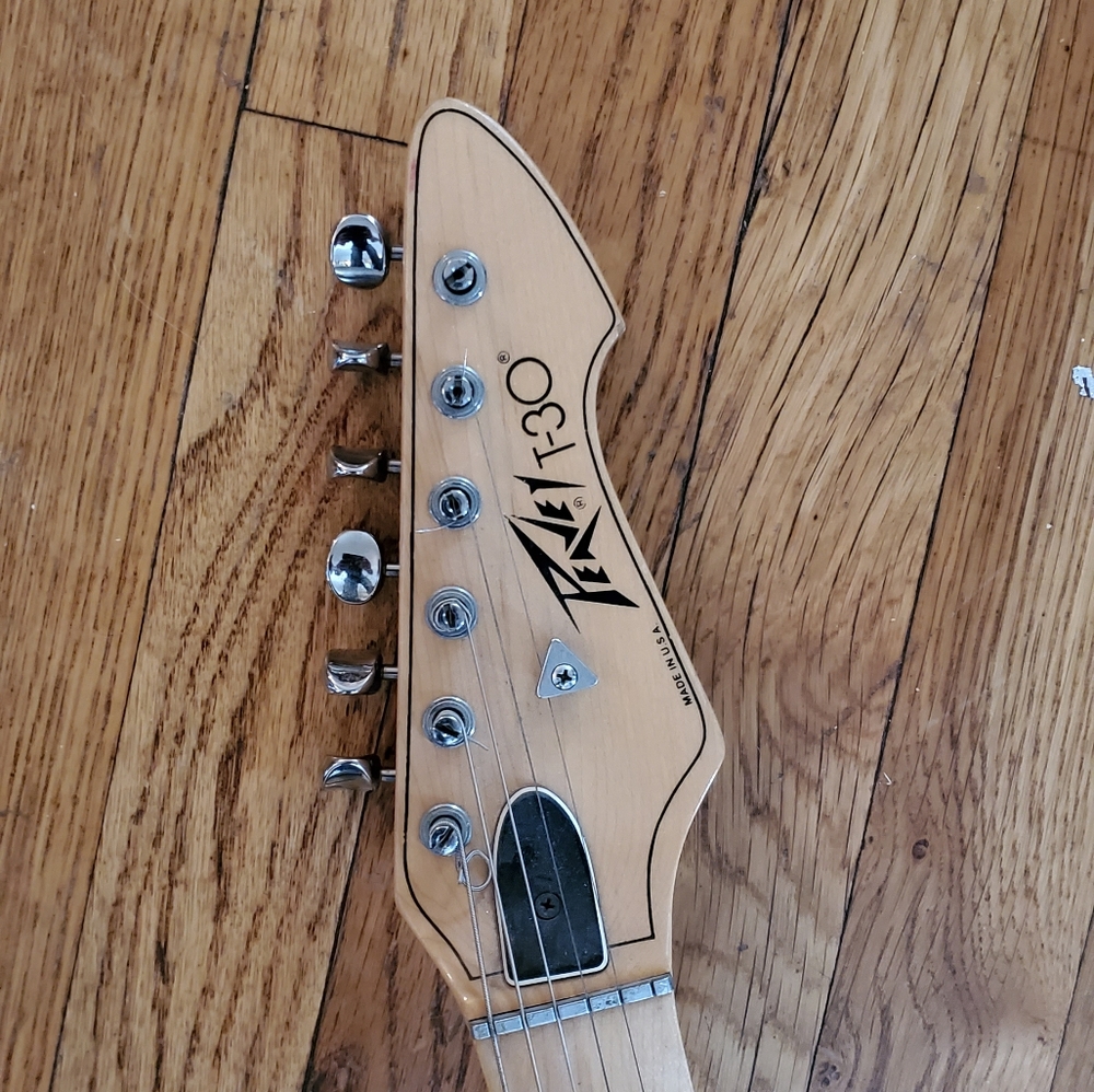 Peavey t30 guitar